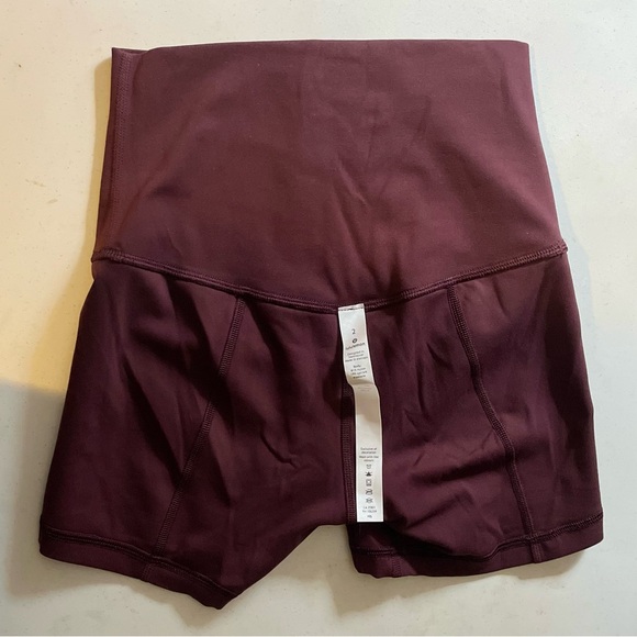 lululemon athletica Women's Deep Maroon Athletic Shorts - Picture 5 of 5